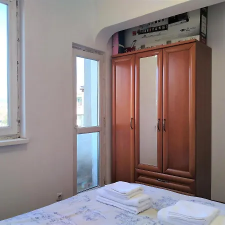 Lejlighed Spacious Flat At Center *