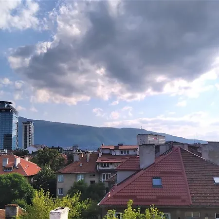 Spacious Flat At Center Sofia
